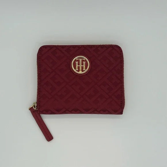 NWOT Tommy Hilfiger Red Zip Around Wallet - Picture 5 of 5